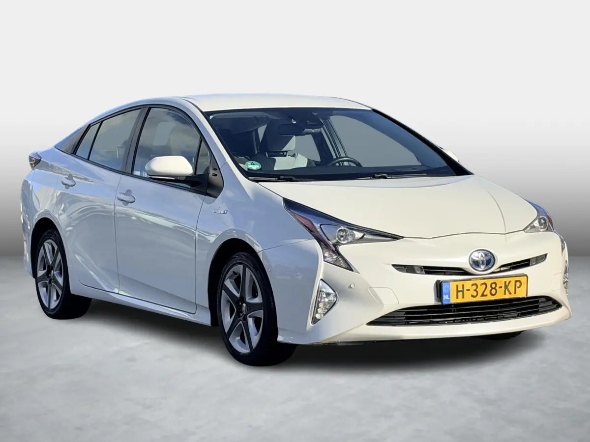 1.8 Executive | Adaptive Cruise | Head-Up | Stoelverwarming | Lederen Bekleding | Dealeronderhouden | Camera | Dodehoek | 1e Eigenaar |