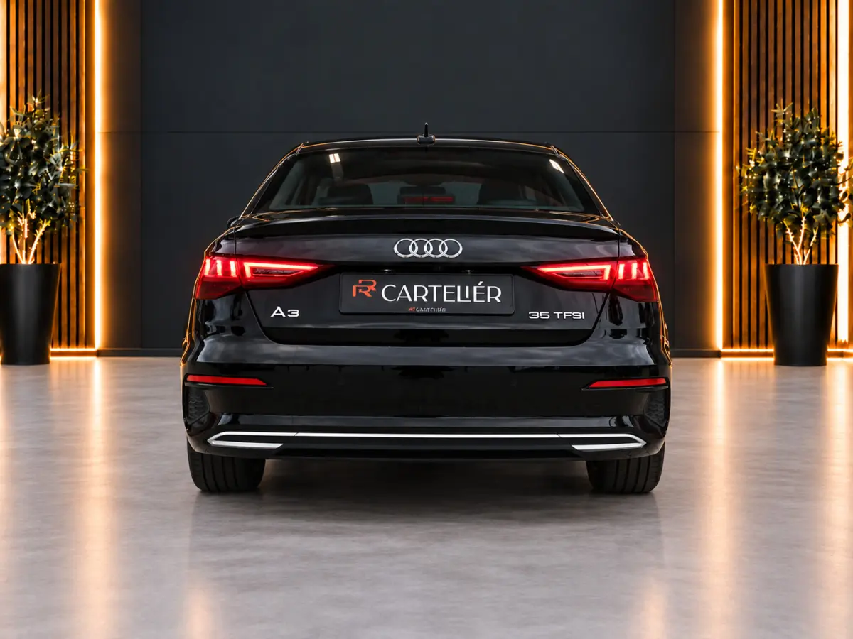35 TFSI Business edition | Origineel NL | Carplay - Android Auto | Cruise | Navi | Matrix Led | Camera | Parkeerhulp