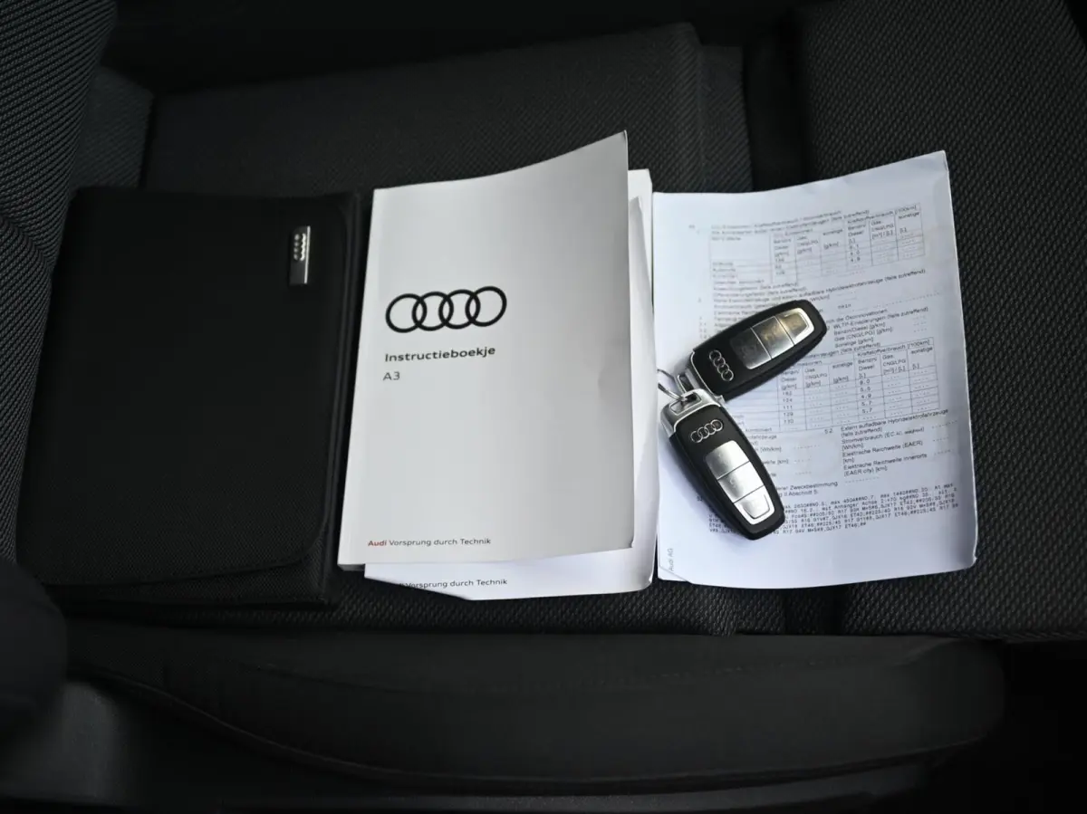35 TFSI Business edition | Origineel NL | Carplay - Android Auto | Cruise | Navi | Matrix Led | Camera | Parkeerhulp