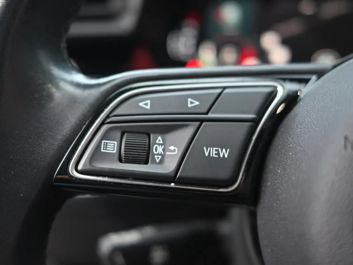 35 TFSI Business edition | Origineel NL | Carplay - Android Auto | Cruise | Navi | Matrix Led | Camera | Parkeerhulp
