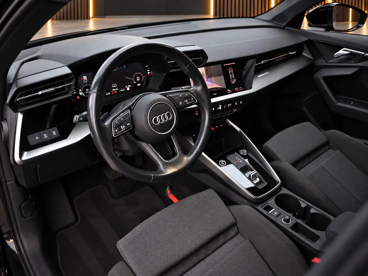 35 TFSI Business edition | Origineel NL | Carplay - Android Auto | Cruise | Navi | Matrix Led | Camera | Parkeerhulp