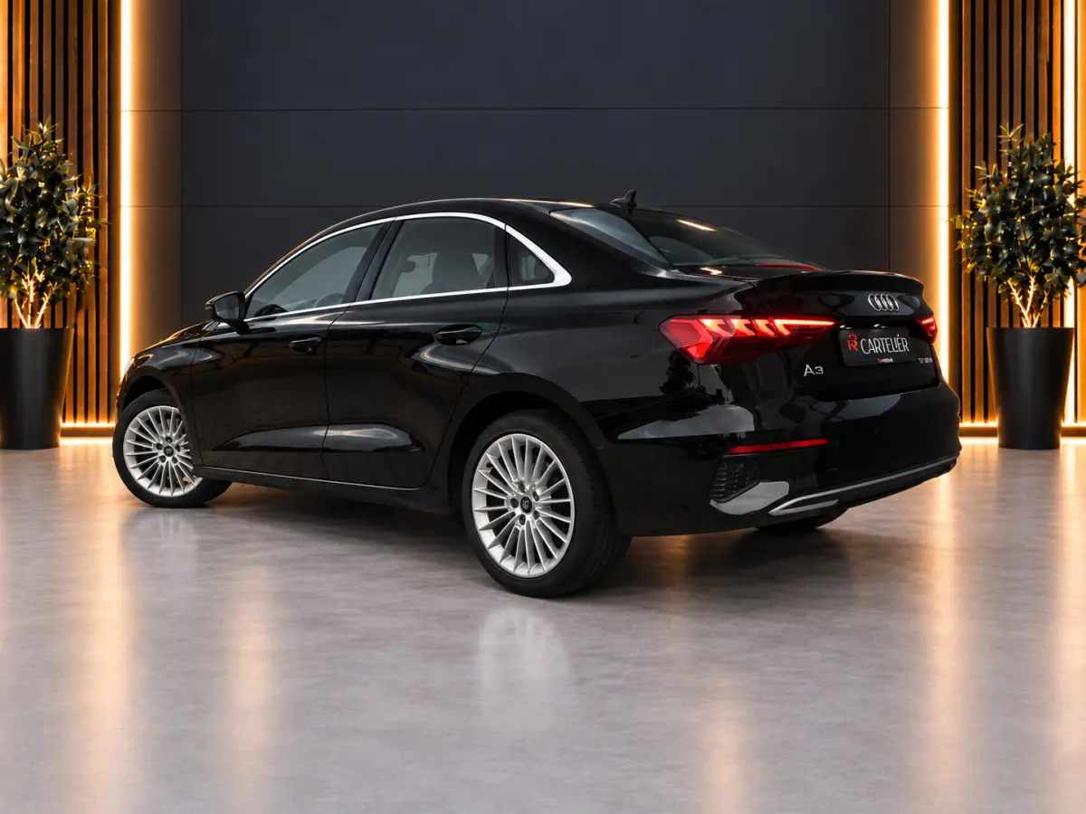 35 TFSI Business edition | Origineel NL | Carplay - Android Auto | Cruise | Navi | Matrix Led | Camera | Parkeerhulp