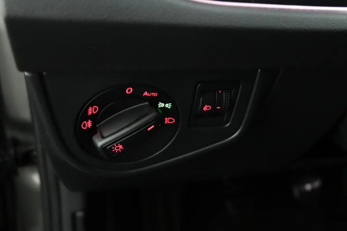 1.0 TSI Highline R-Line | Climate | Digital cockpit |