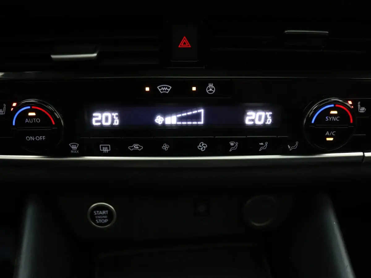 160pk MHEV Xtronic Business Premium Apple Carplay/Android Auto | Climate