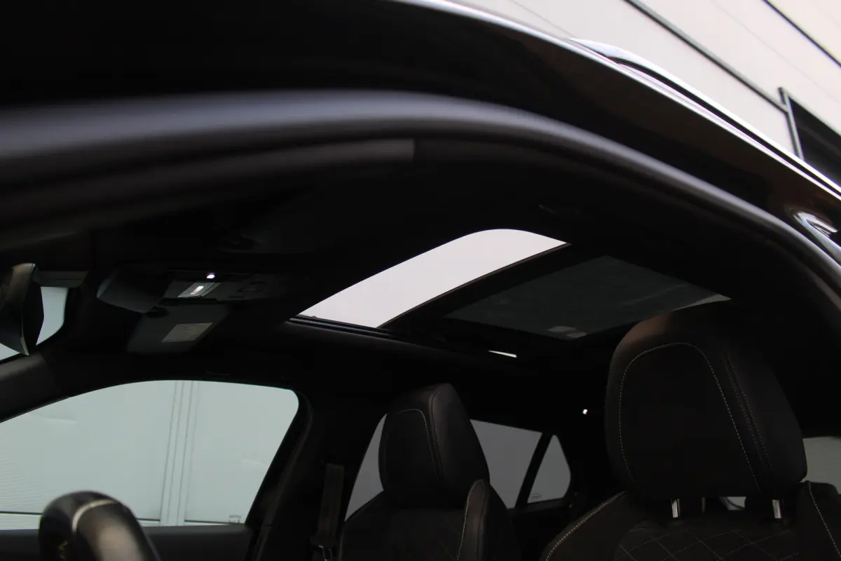 EV GT Pack 50 kWh 3- Fase | Pano | Winterpack | Trekhaak | ACC | BLIS | Leder/Alc. | Camera | CarPlay | Navi | PDC V&A | 18" LMV | Pano | Winterpack | Trekhaak | ACC | BLIS | Leder/Alc. | Ca