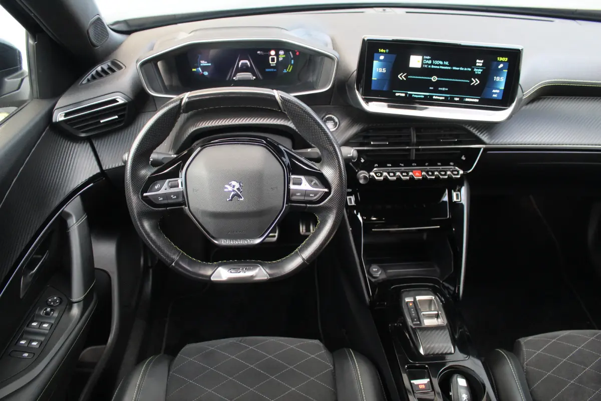 EV GT Pack 50 kWh 3- Fase | Pano | Winterpack | Trekhaak | ACC | BLIS | Leder/Alc. | Camera | CarPlay | Navi | PDC V&A | 18" LMV | Pano | Winterpack | Trekhaak | ACC | BLIS | Leder/Alc. | Ca