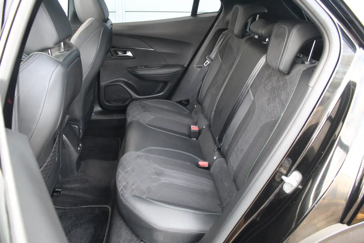 EV GT Pack 50 kWh 3- Fase | Pano | Winterpack | Trekhaak | ACC | BLIS | Leder/Alc. | Camera | CarPlay | Navi | PDC V&A | 18" LMV | Pano | Winterpack | Trekhaak | ACC | BLIS | Leder/Alc. | Ca