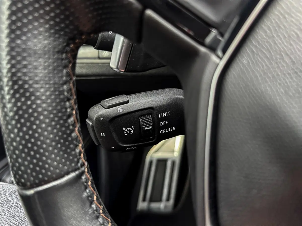 1.6 HYbrid 225 pk GT Pack ✅ Camera ✅ Keyless ✅ LED