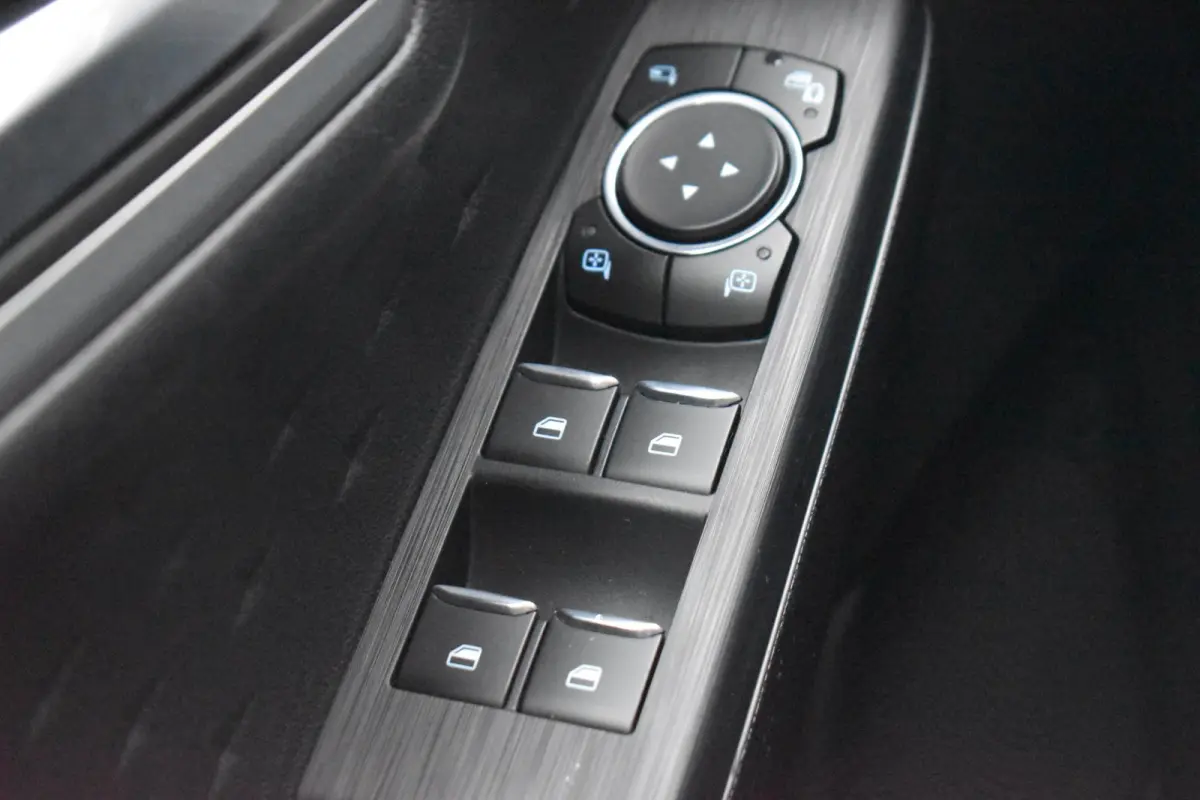 2.5 PHEV ECC LMV NAVI CRUISE