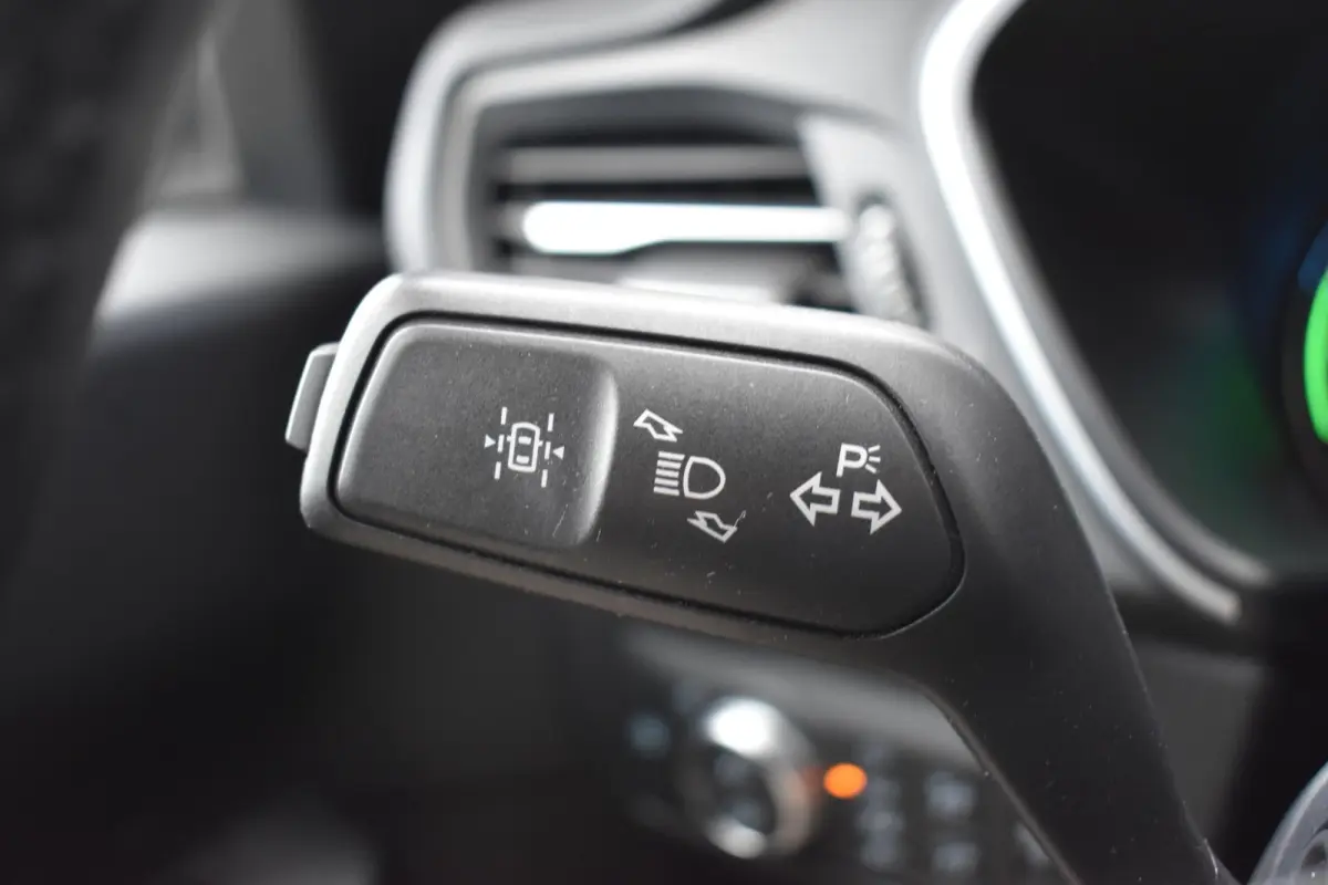 2.5 PHEV ECC LMV NAVI CRUISE