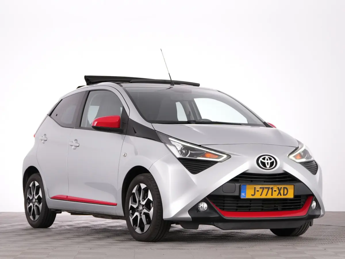 1.0 VVT-i x-joy | SCHUIFDAK | ECC | CARPLAY | VELGEN !