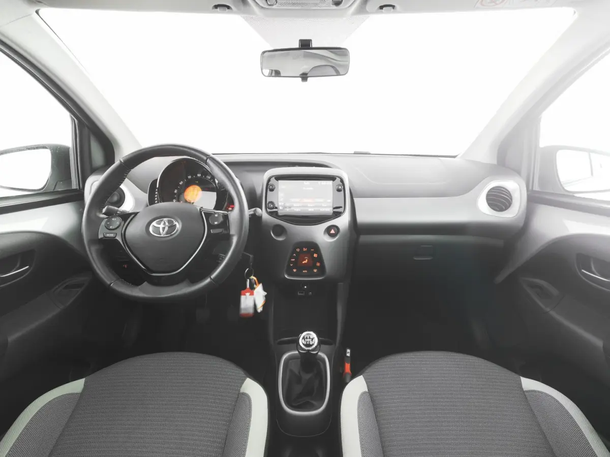 1.0 VVT-i x-joy | SCHUIFDAK | ECC | CARPLAY | VELGEN !