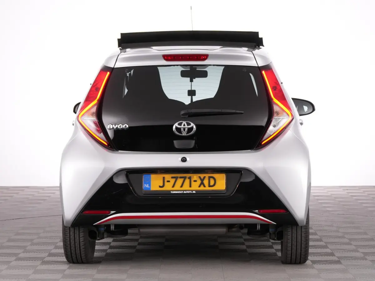 1.0 VVT-i x-joy | SCHUIFDAK | ECC | CARPLAY | VELGEN !
