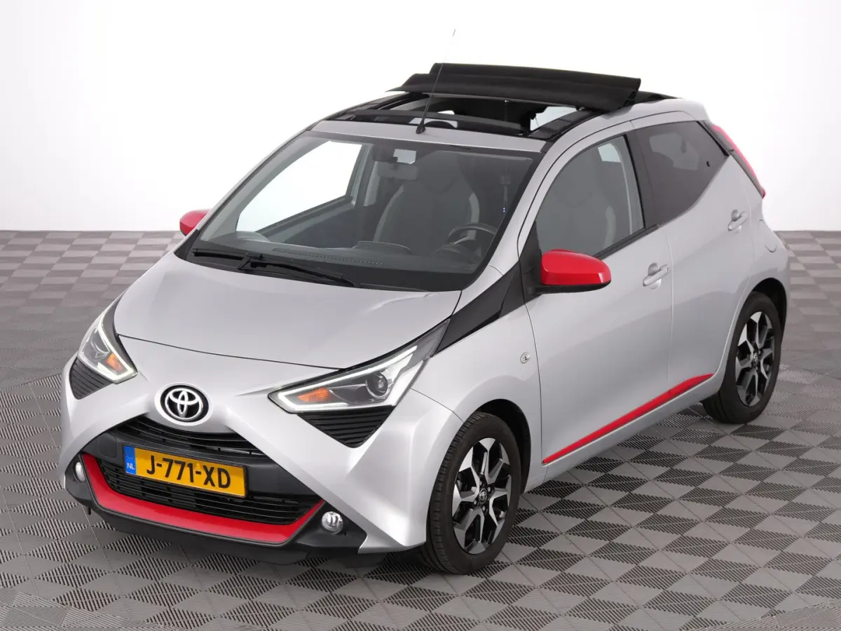 1.0 VVT-i x-joy | SCHUIFDAK | ECC | CARPLAY | VELGEN !