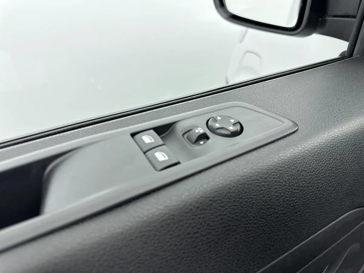EV L2 75 kWh | 3-Zits | Achteruitrijcamera | Airco | Cruise Control