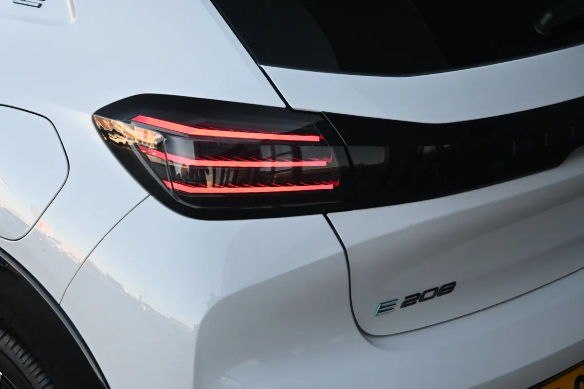 EV GT 51 kWh 95,7% SOH | Adaptive Cruise | Stoelverwarming & Massage | Alcantara | 360 Camera | Dodehoek-Detectie | Sfeerverlichting