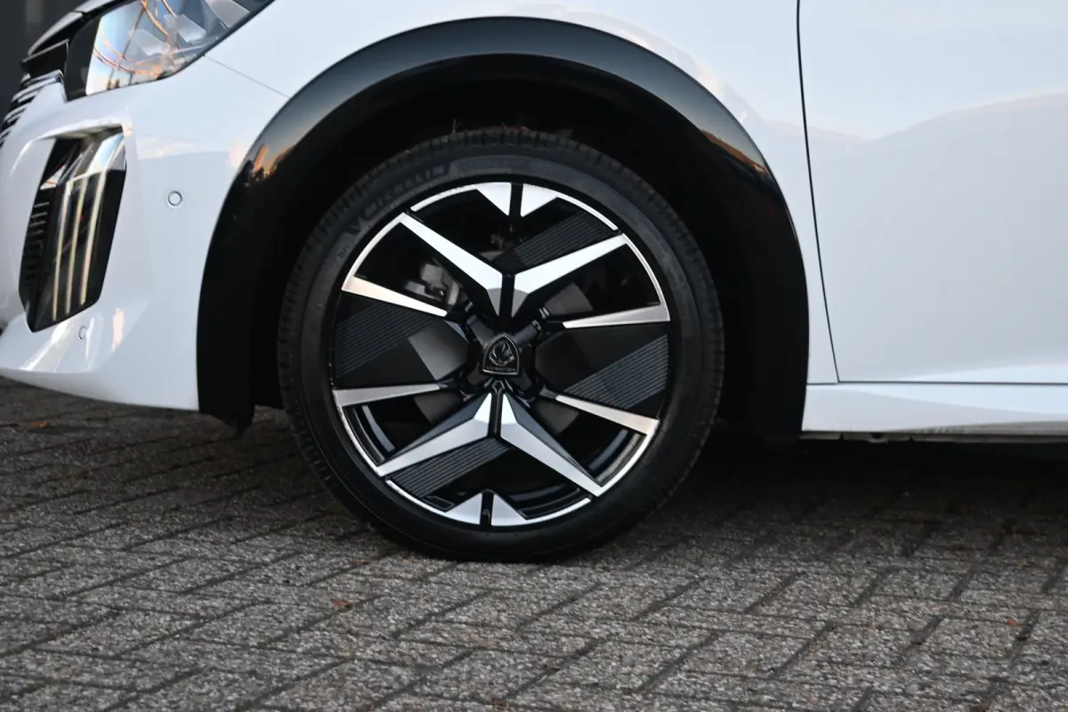 EV GT 51 kWh 95,7% SOH | Adaptive Cruise | Stoelverwarming & Massage | Alcantara | 360 Camera | Dodehoek-Detectie | Sfeerverlichting