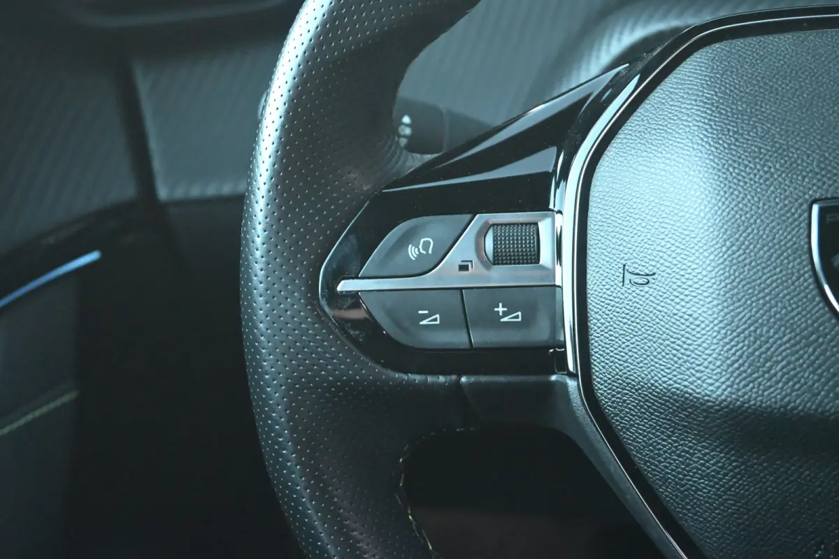 EV GT 51 kWh 95,7% SOH | Adaptive Cruise | Stoelverwarming & Massage | Alcantara | 360 Camera | Dodehoek-Detectie | Sfeerverlichting