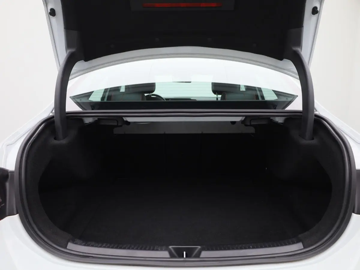 200 Business Solution AMG | Wordt Verwacht | Apple Carplay / Android Auto | Panoramadak | Stoelverwarming | Achteruitrijcamera | Parkeersensoren |