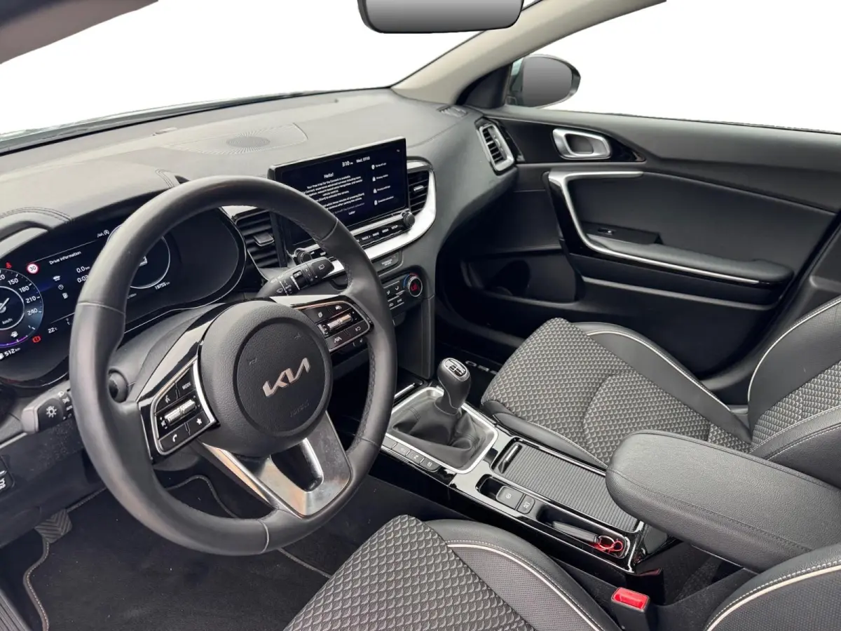 1.0 T-GDi DynamicPlusLine | Navigatie | Climate control | Cruise control | Parkeercamera  | Stoel + stuurverwarming