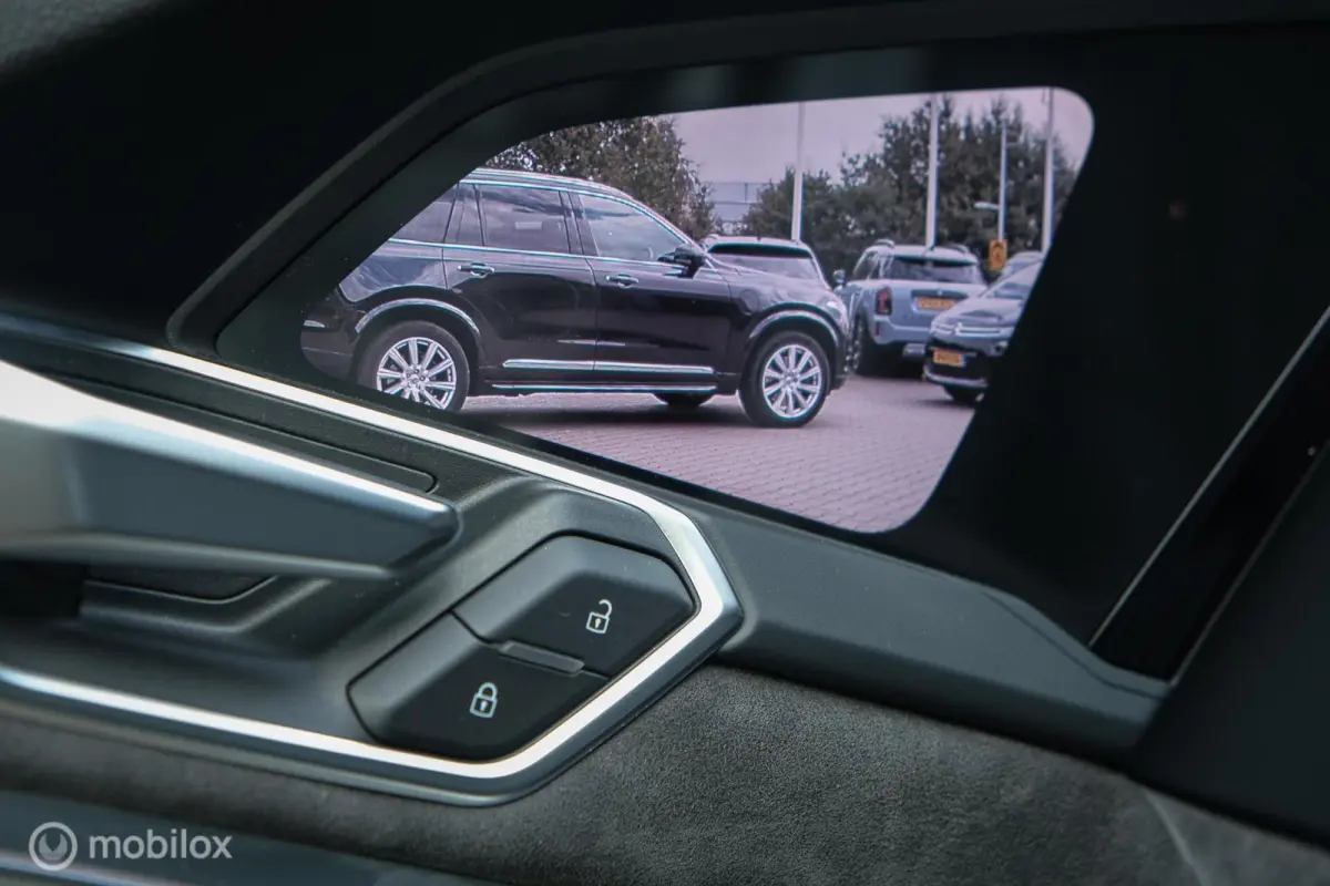 55 quattro S edition 95 kWh | HUD | Bang & Olufsen | RS-zetels | Nightvision | 23" velgen | Pano | 360 camera | Digital Matrix Led | Clima achterin | Stoel en stuurwielverw. | Unieke S Look