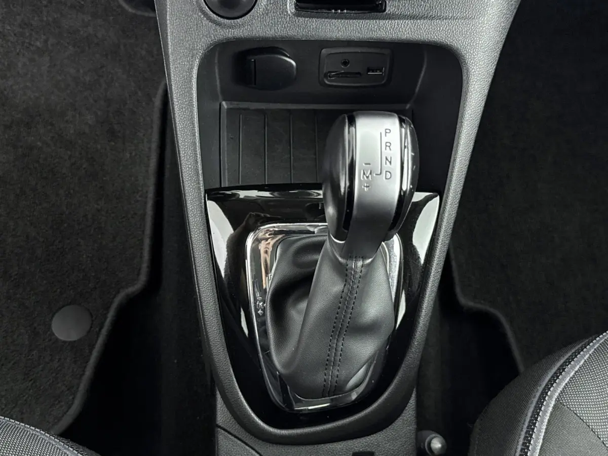 Dynamique 120pk | Camera | Navigatie | Cruise Control | Automaat!