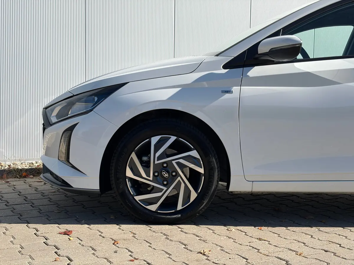 1.0 T-GDI 100pk Comfort | Airco | Camera | Carplay | Cruise control | Dodehoek detectie | Navigatie | Parkeersensoren | Digitaal cockpit | Lichtmetalen velgen