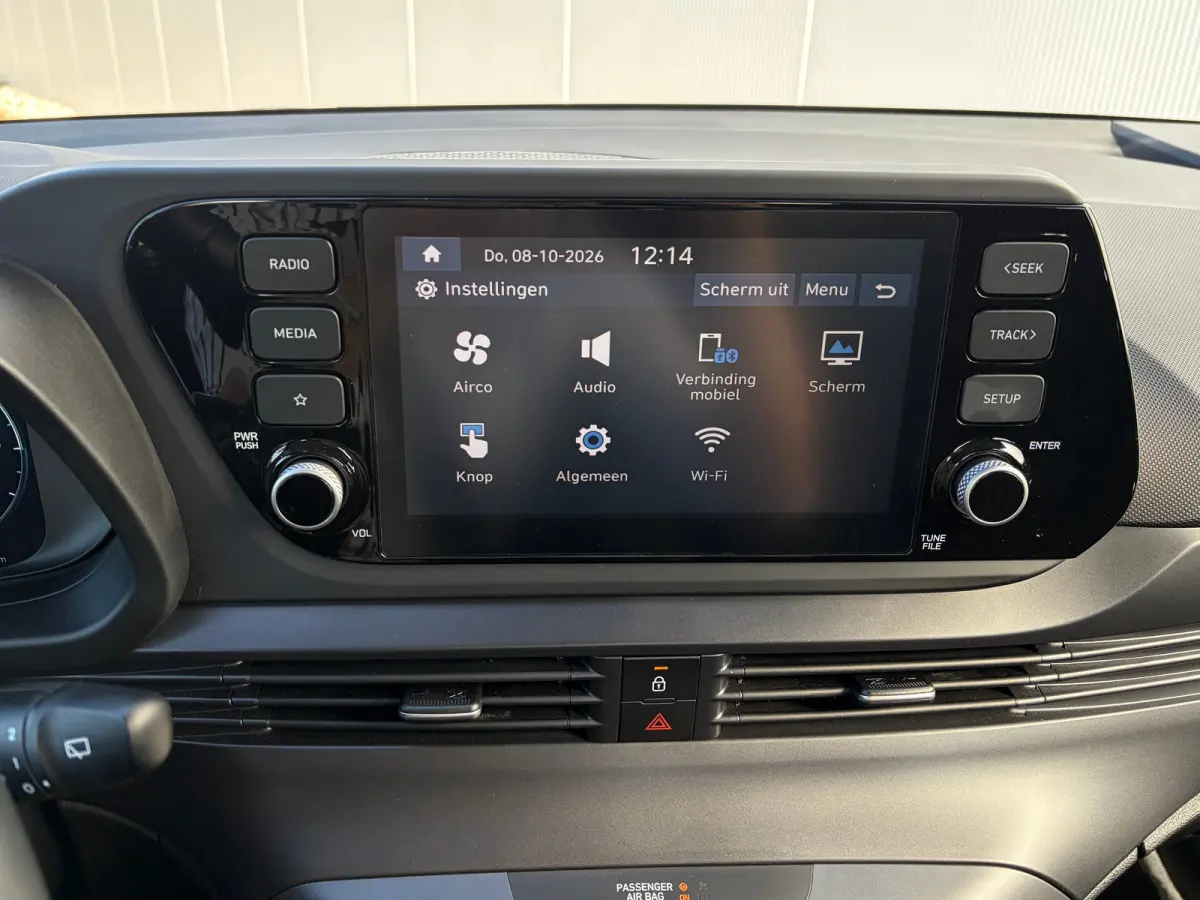 1.0 T-GDI 100pk Comfort | Airco | Camera | Carplay | Cruise control | Dodehoek detectie | Navigatie | Parkeersensoren | Digitaal cockpit | Lichtmetalen velgen