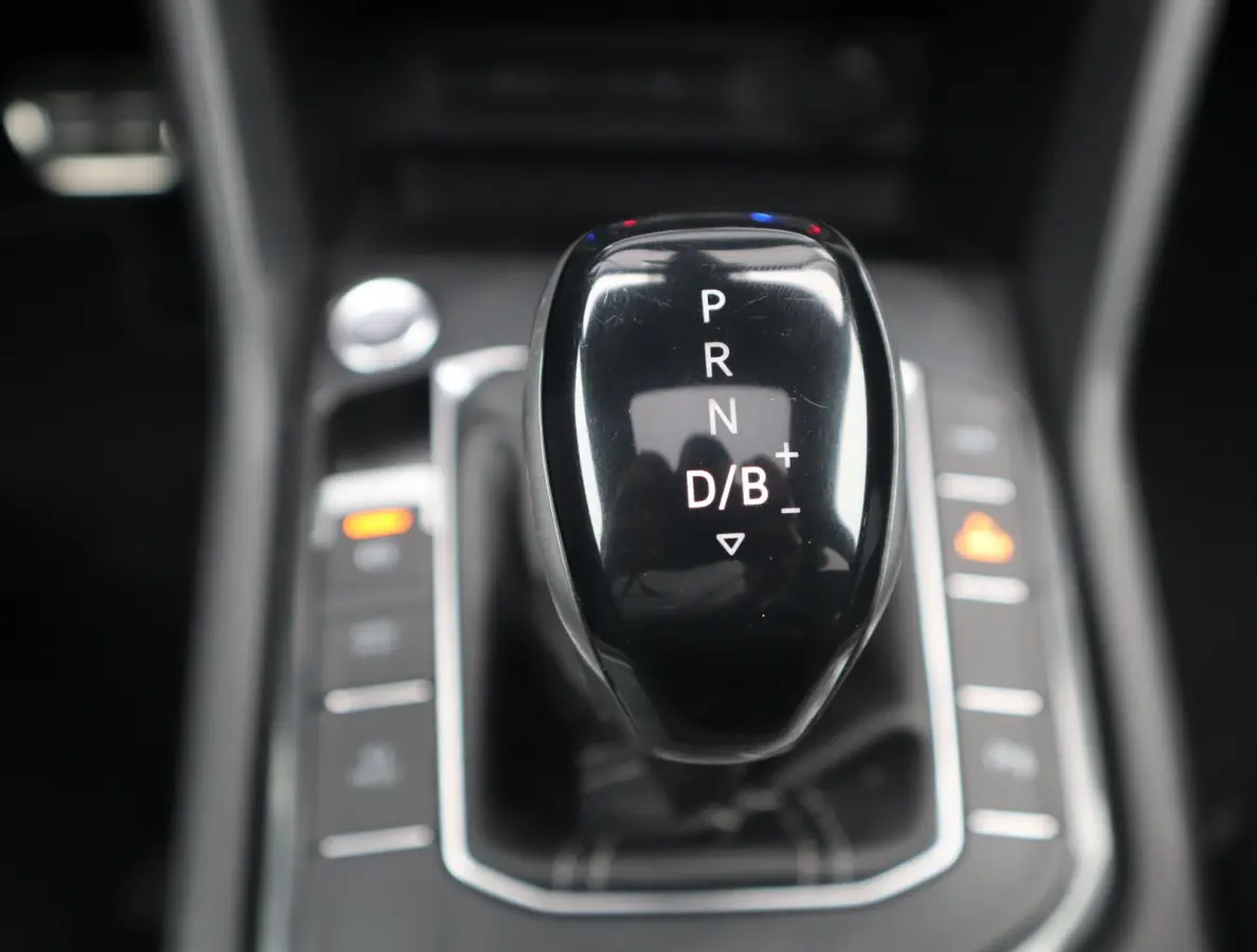 1.4 TSI eHybrid R-Line Business+ | Pano | Camera | Trekhaak