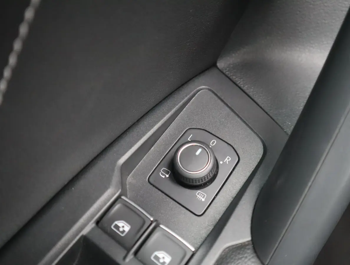 1.4 TSI eHybrid R-Line Business+ | Pano | Camera | Trekhaak