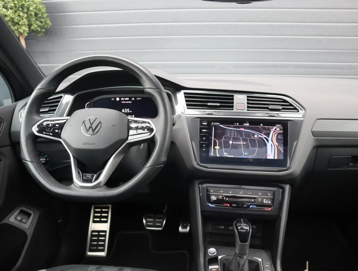 1.4 TSI eHybrid R-Line Business+ | Pano | Camera | Trekhaak