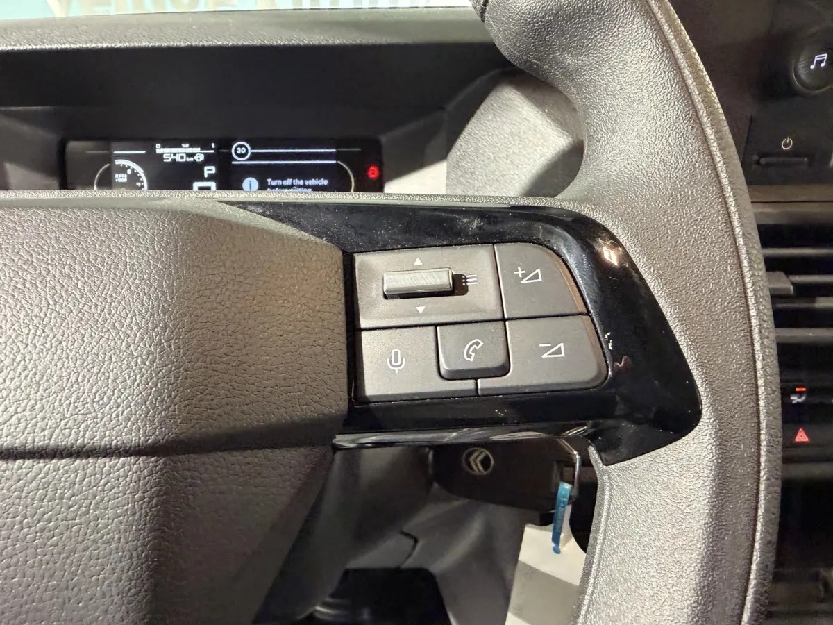 2.0 BlueHDI 145 S&S L3 | BPM VRIJ | DIRECT LEVERBAAR | Automaat | Cruise Control |Lichtmetalen velgen 17Inch | Houten Laadvloer