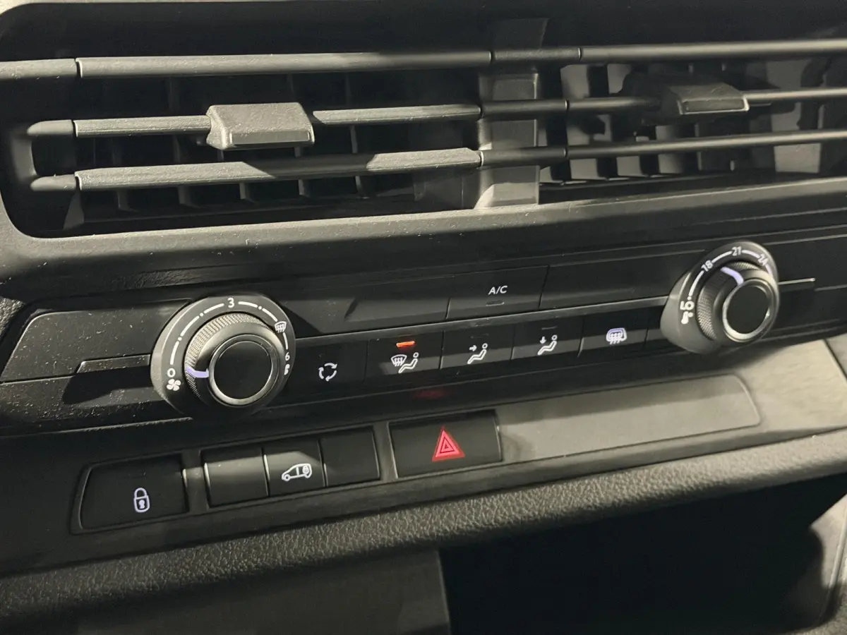 2.0 BlueHDI 145 S&S L3 | BPM VRIJ | DIRECT LEVERBAAR | Automaat | Cruise Control |Lichtmetalen velgen 17Inch | Houten Laadvloer