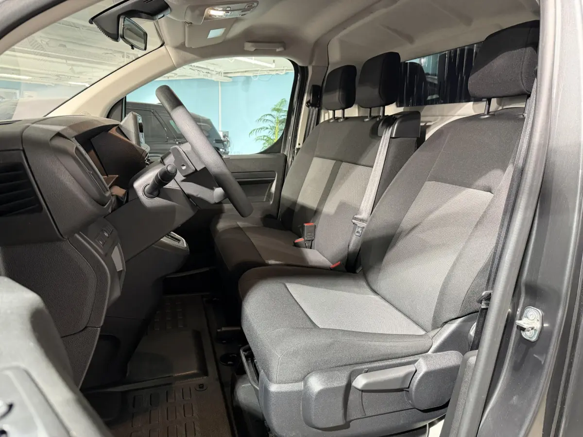 2.0 BlueHDI 145 S&S L3 | BPM VRIJ | DIRECT LEVERBAAR | Automaat | Cruise Control |Lichtmetalen velgen 17Inch | Houten Laadvloer