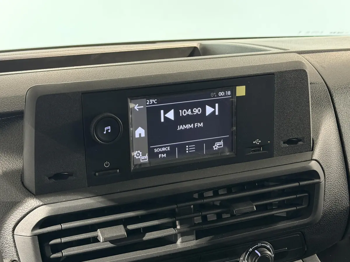 2.0 BlueHDI 145 S&S L3 | BPM VRIJ | DIRECT LEVERBAAR | Automaat | Cruise Control |Lichtmetalen velgen 17Inch | Houten Laadvloer