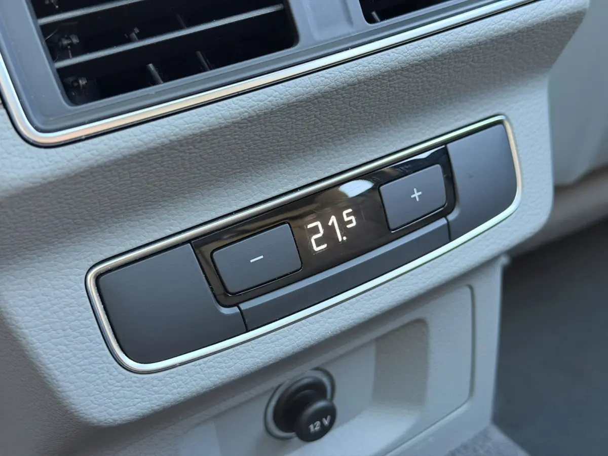 2.0 TFSI S-Line Pano Leder CarPlay Camera B&O HUD Keyless 20''