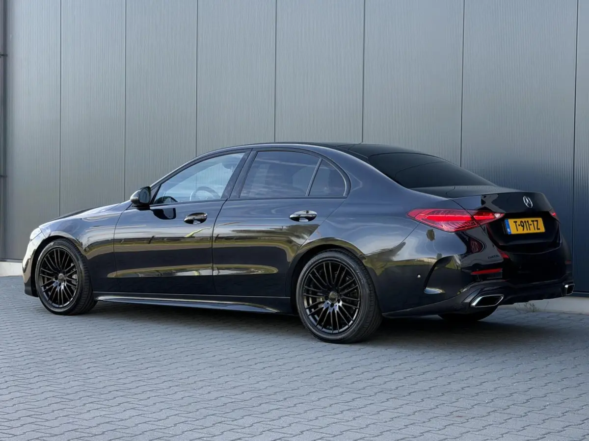180 AMG Line Burmester - Premium Sfeer - Groot Navi - Night Pakket