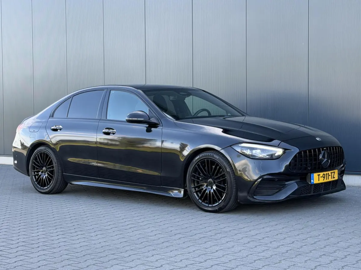180 AMG Line Burmester - Premium Sfeer - Groot Navi - Night Pakket
