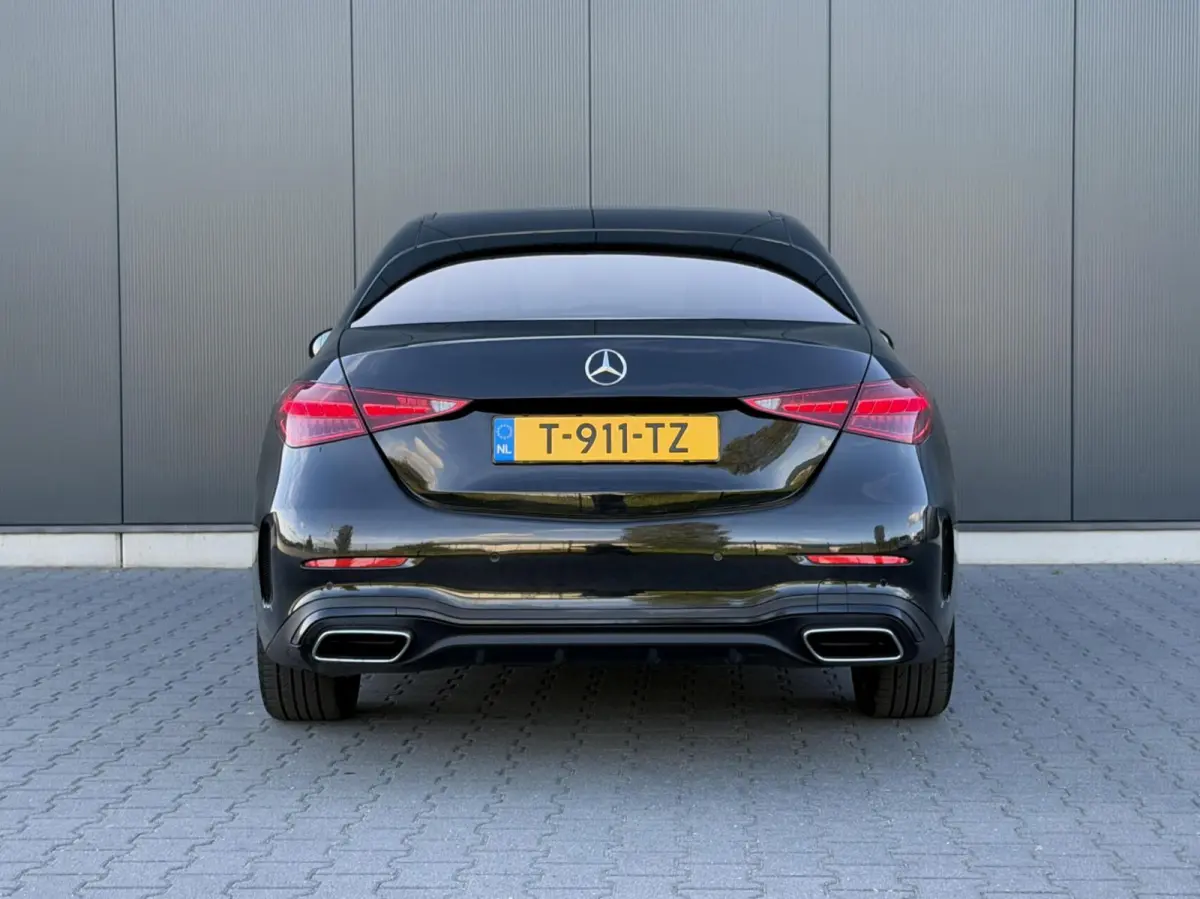180 AMG Line Burmester - Premium Sfeer - Groot Navi - Night Pakket