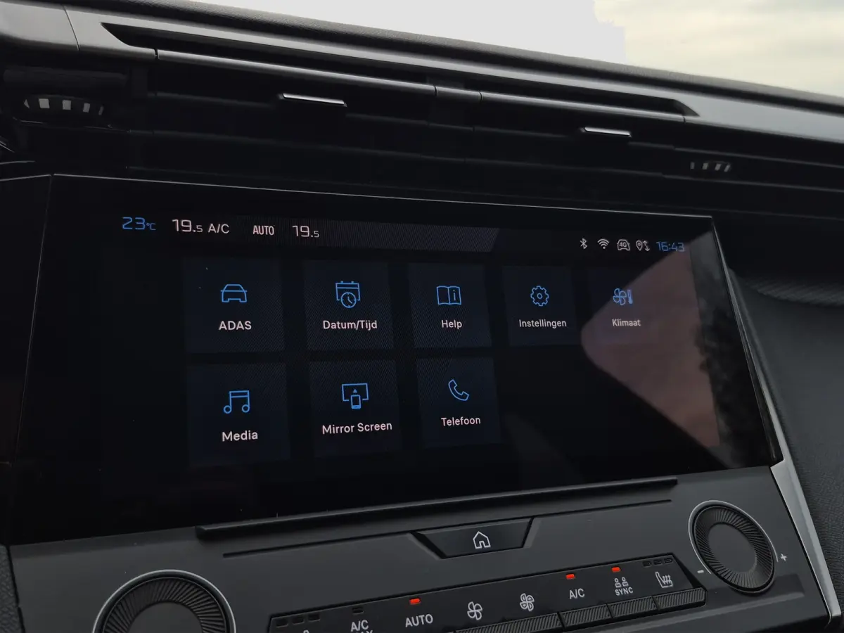 1.2 PureTech Active Pack Business | Stoelverwarming | Trekhaak | Distributie vervangen | LED | Carplay/android auto |