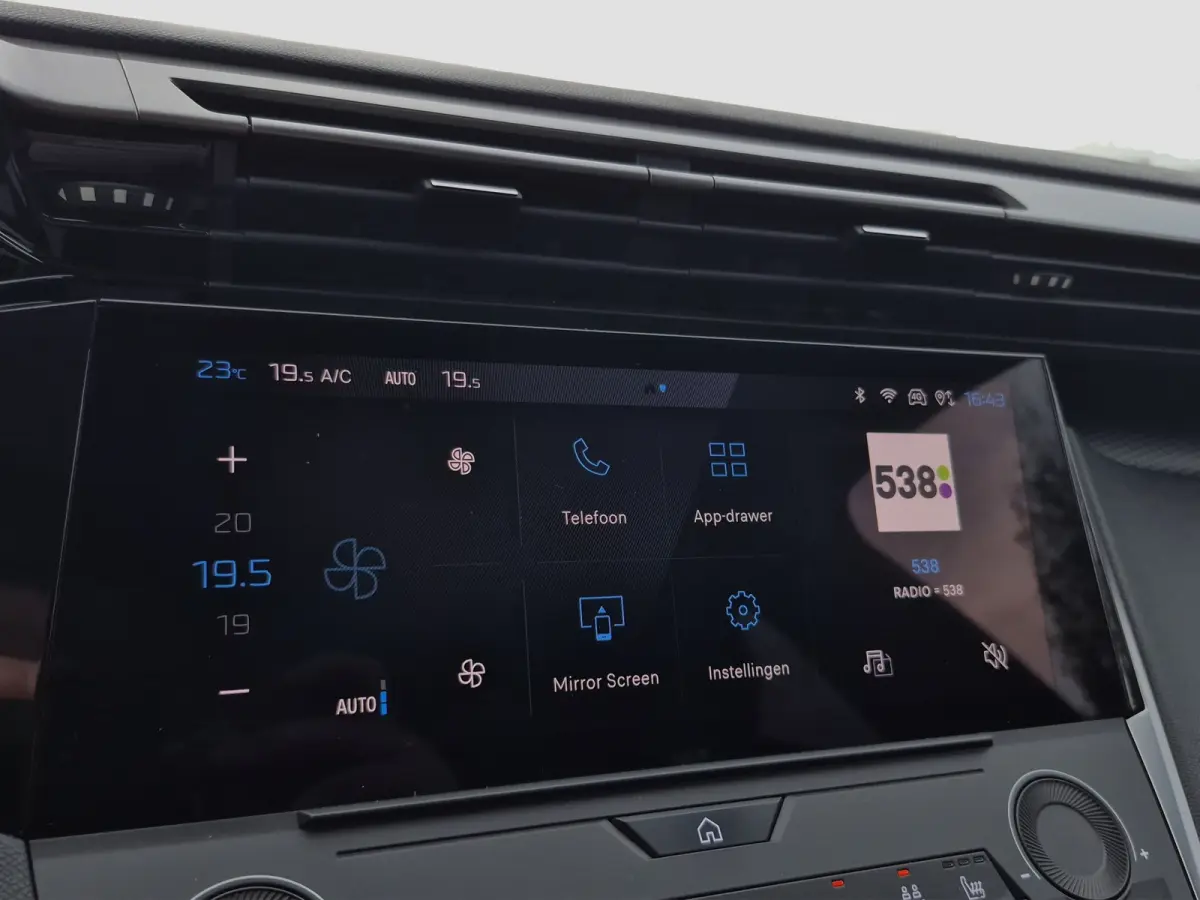 1.2 PureTech Active Pack Business | Stoelverwarming | Trekhaak | Distributie vervangen | LED | Carplay/android auto |