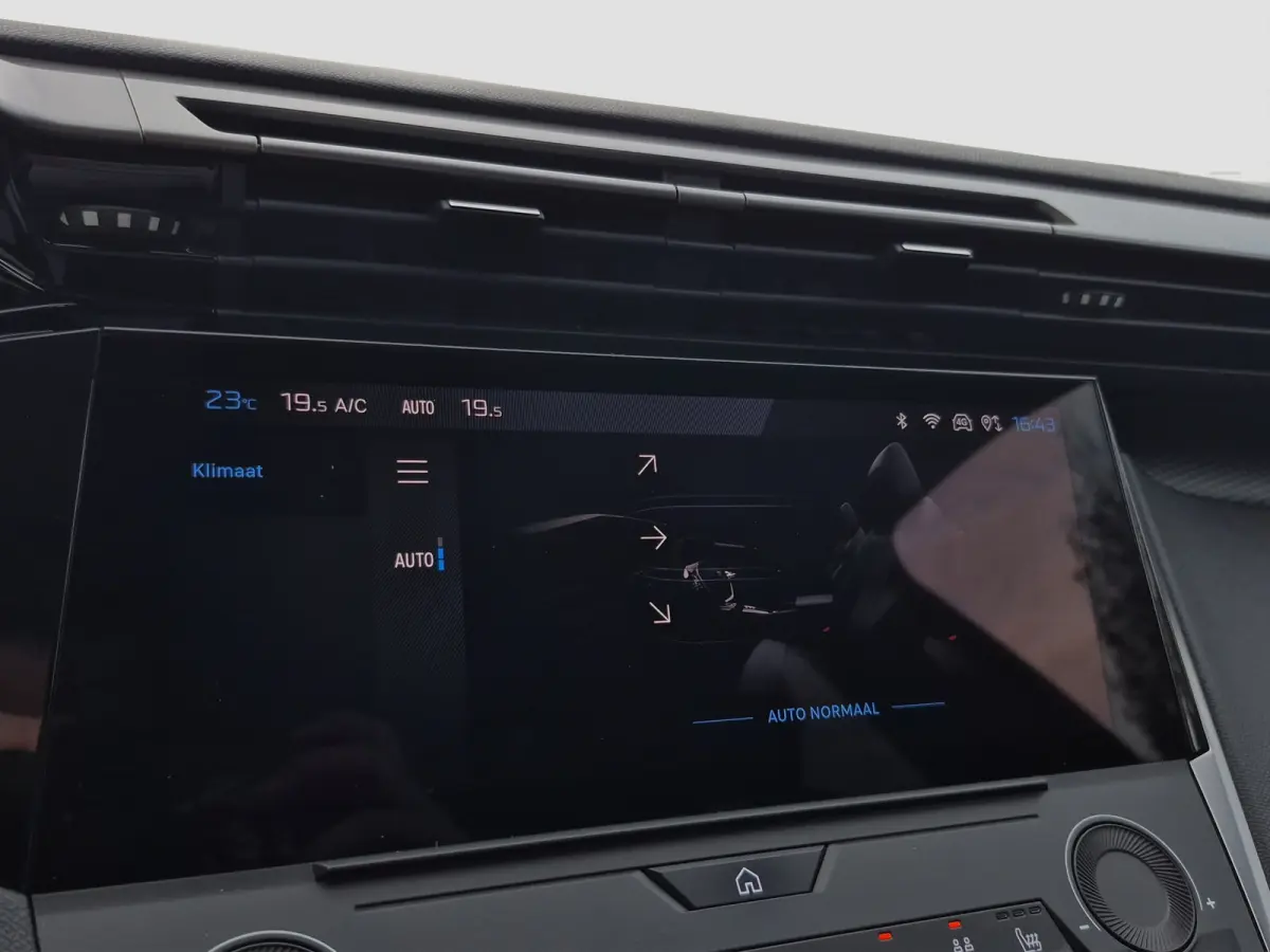 1.2 PureTech Active Pack Business | Stoelverwarming | Trekhaak | Distributie vervangen | LED | Carplay/android auto |