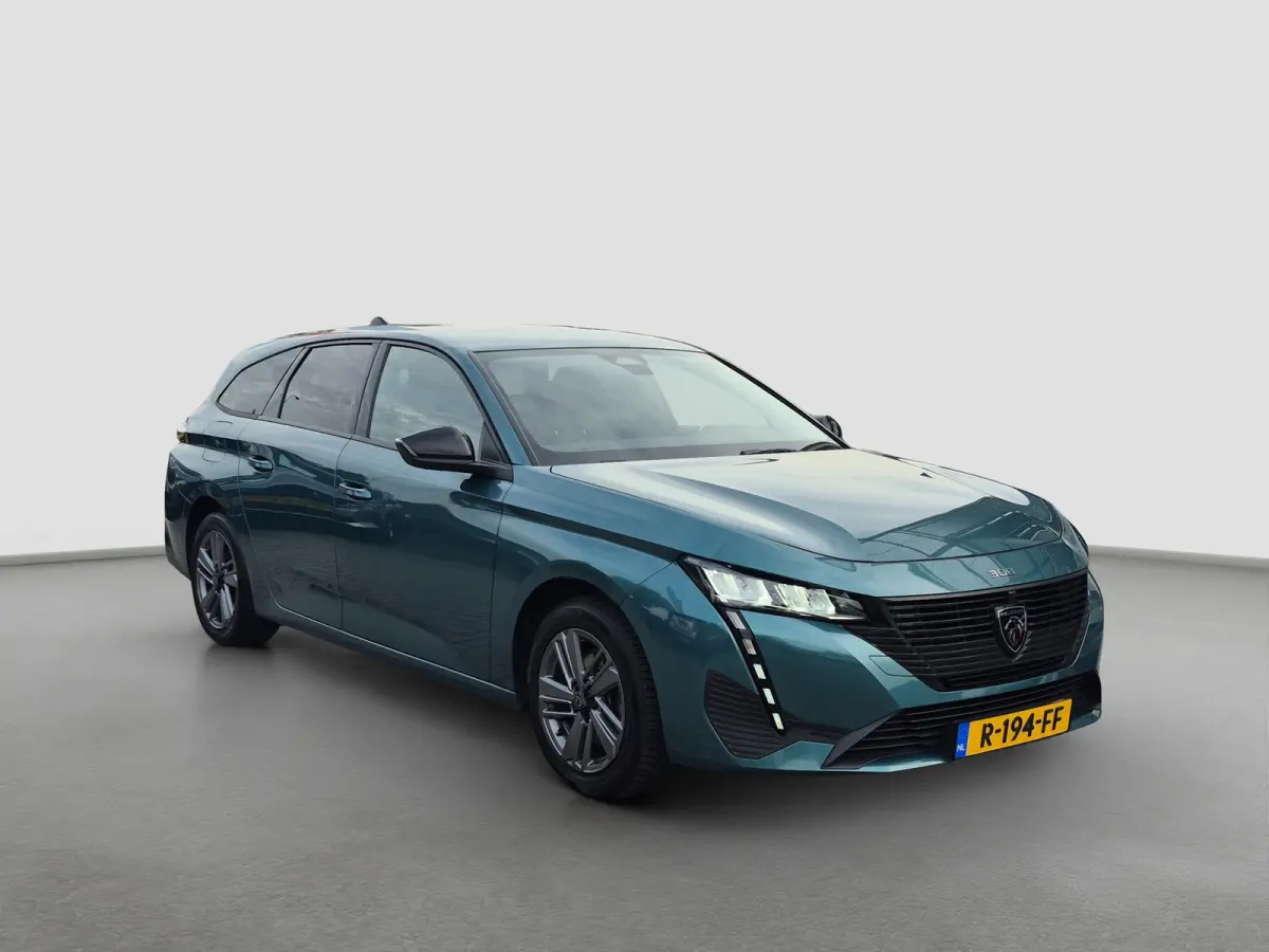 1.2 PureTech Active Pack Business | Stoelverwarming | Trekhaak | Distributie vervangen | LED | Carplay/android auto |