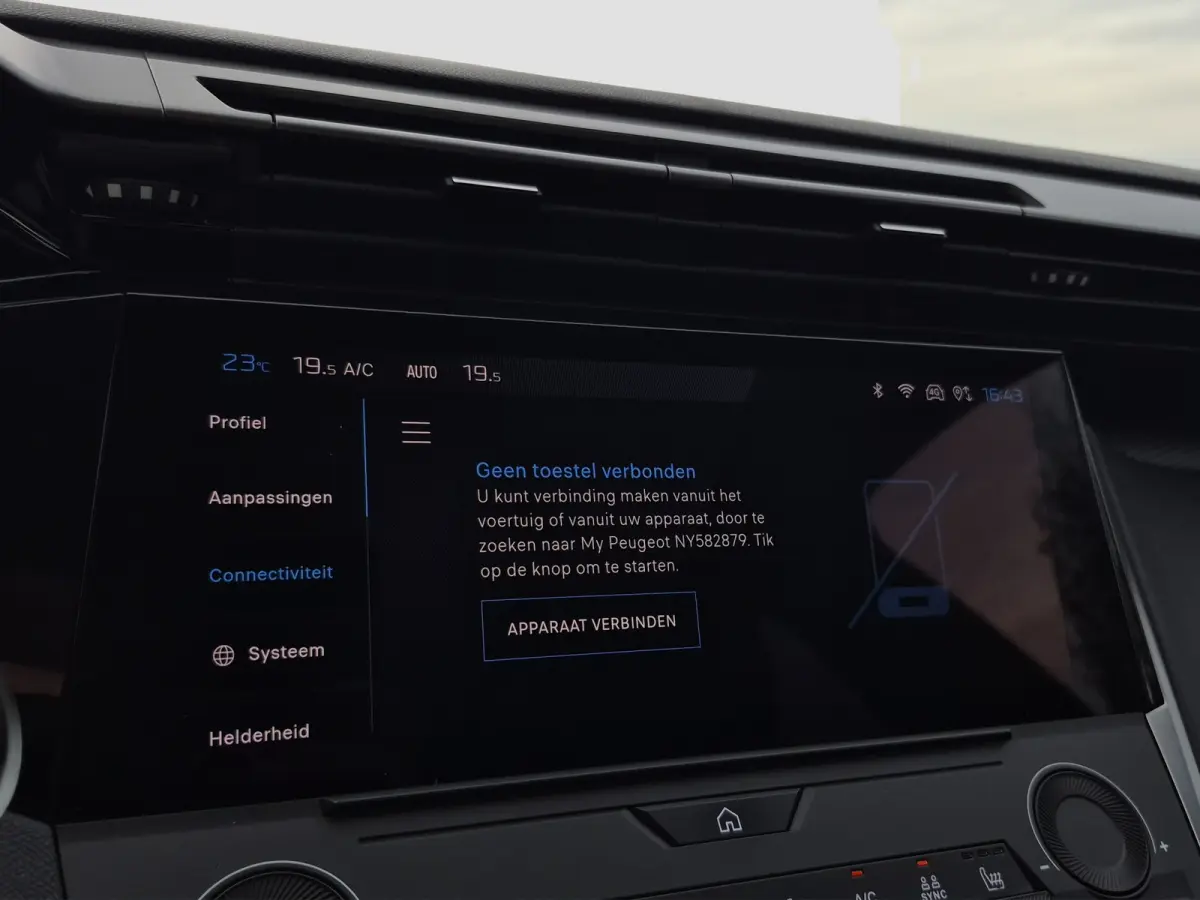 1.2 PureTech Active Pack Business | Stoelverwarming | Trekhaak | Distributie vervangen | LED | Carplay/android auto |