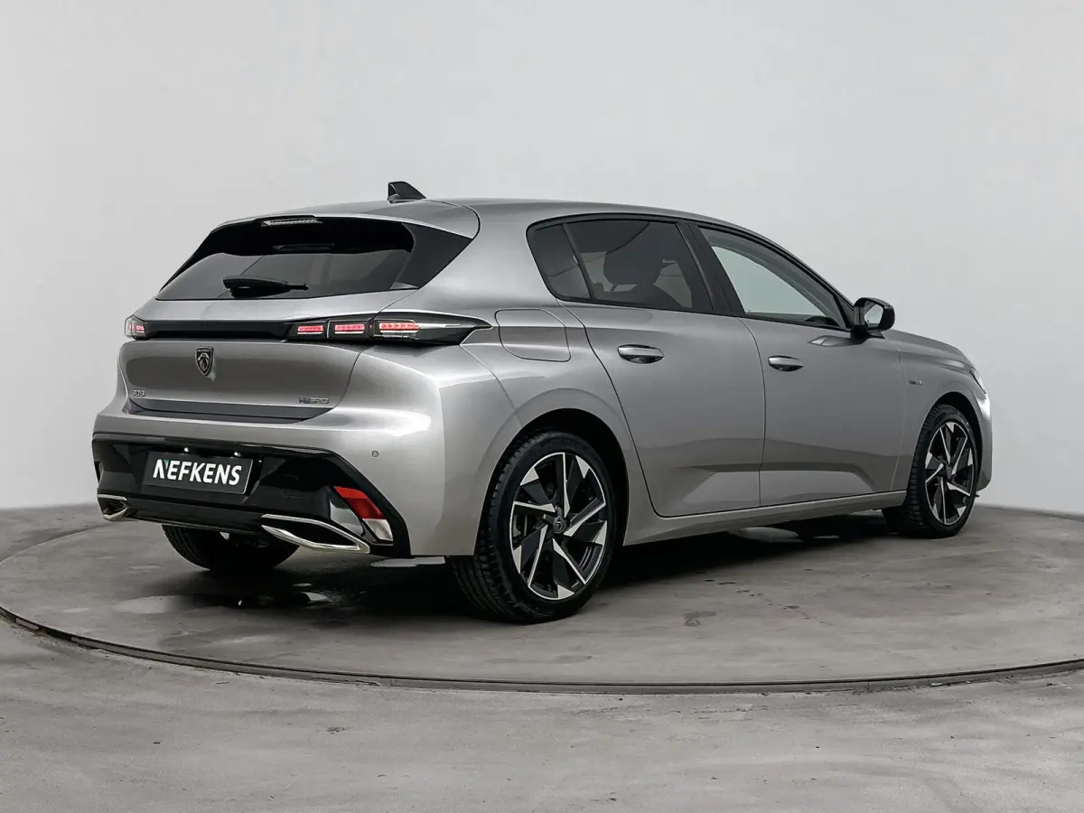 Plug-in Hybrid 180pk Allure | Navigatie | Camera | CarPlay | Dodehoekbewaking | Adaptieve Cruise Control