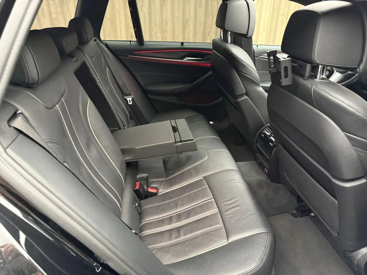 530e High Executive Onderhoud tot 2-2029 of 143.000km incl.
