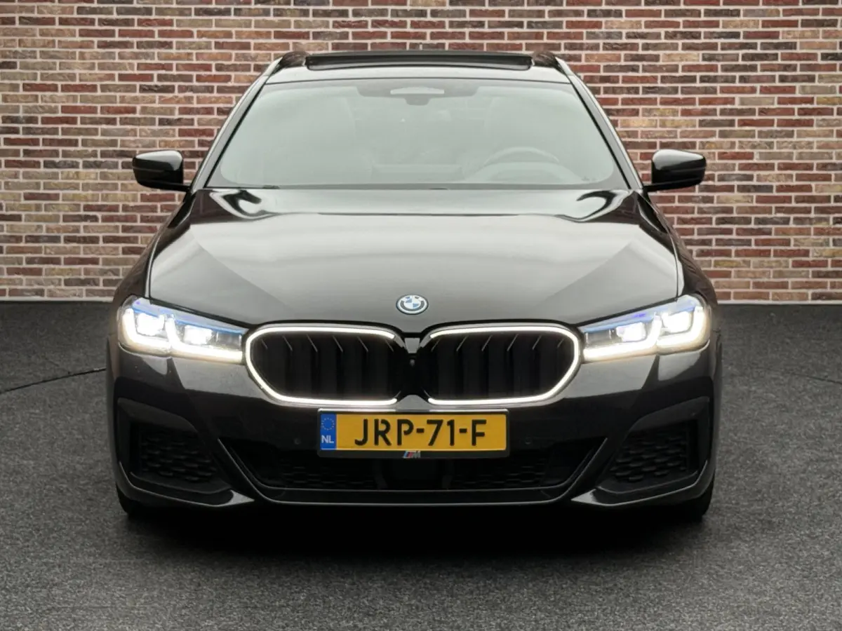 530e High Executive Onderhoud tot 2-2029 of 143.000km incl.