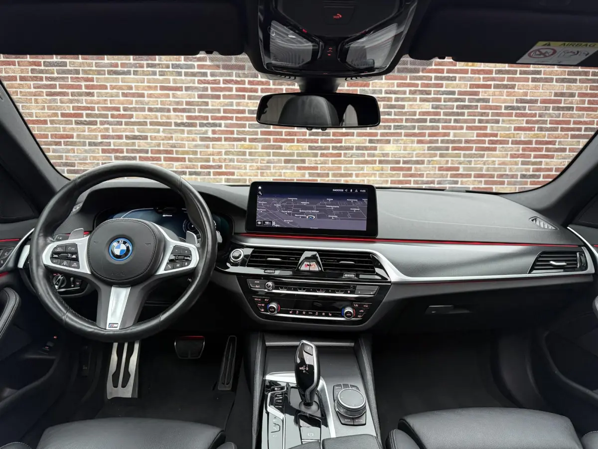 530e High Executive Onderhoud tot 2-2029 of 143.000km incl.