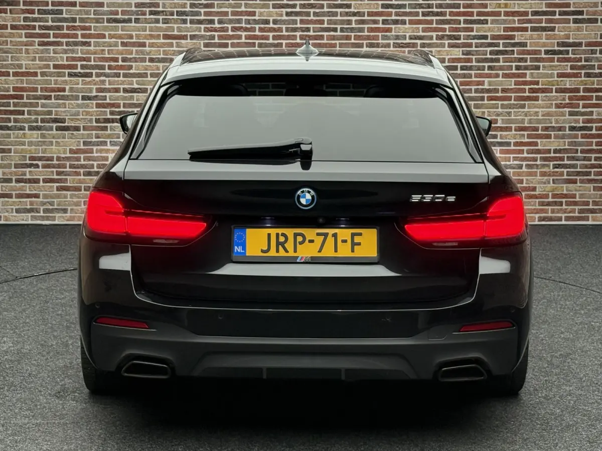 530e High Executive Onderhoud tot 2-2029 of 143.000km incl.