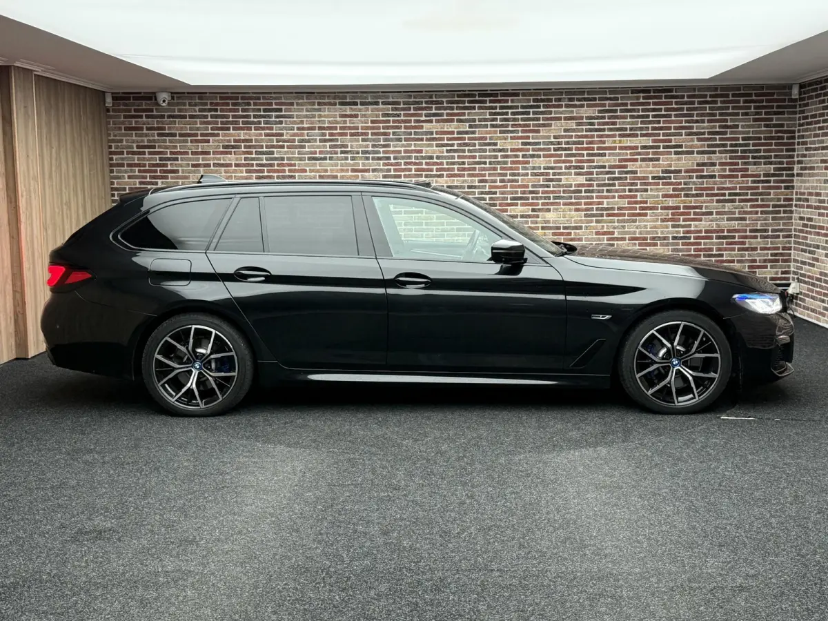 530e High Executive Onderhoud tot 2-2029 of 143.000km incl.